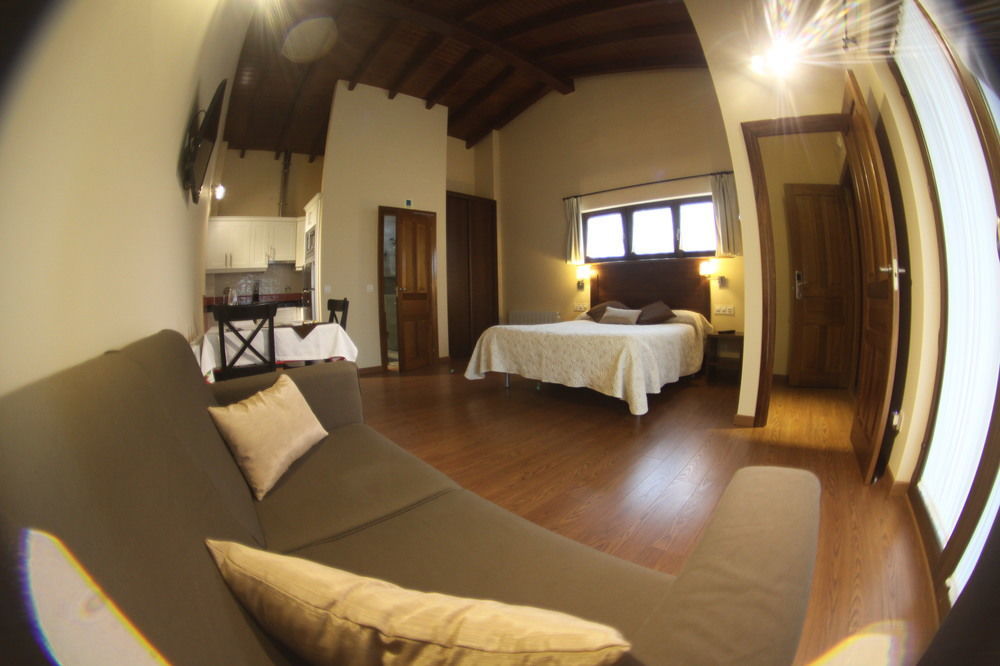 Casona De Llanorrozo Apartamentos Rurales Oviñana Buitenkant foto