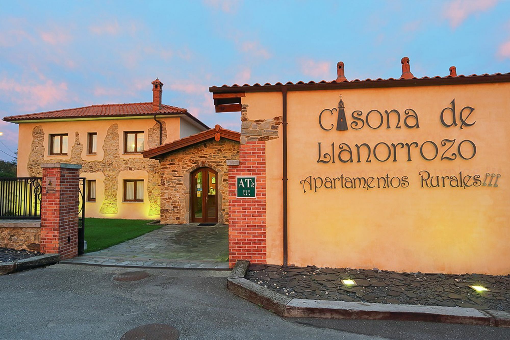 Casona De Llanorrozo Apartamentos Rurales Oviñana Buitenkant foto
